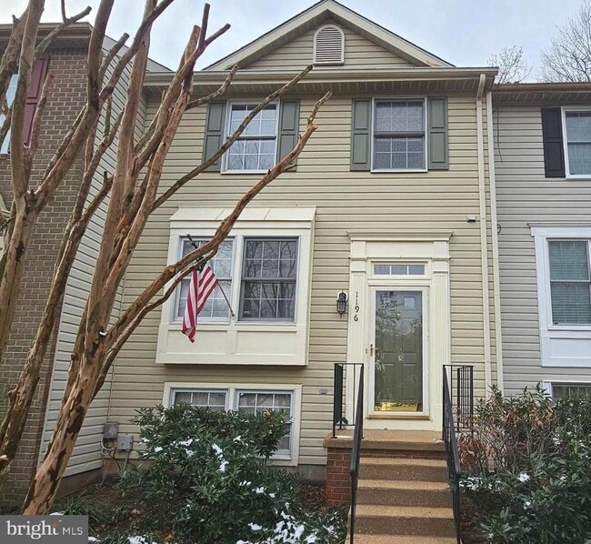 Building Photo - 1196 Swanhill Ct