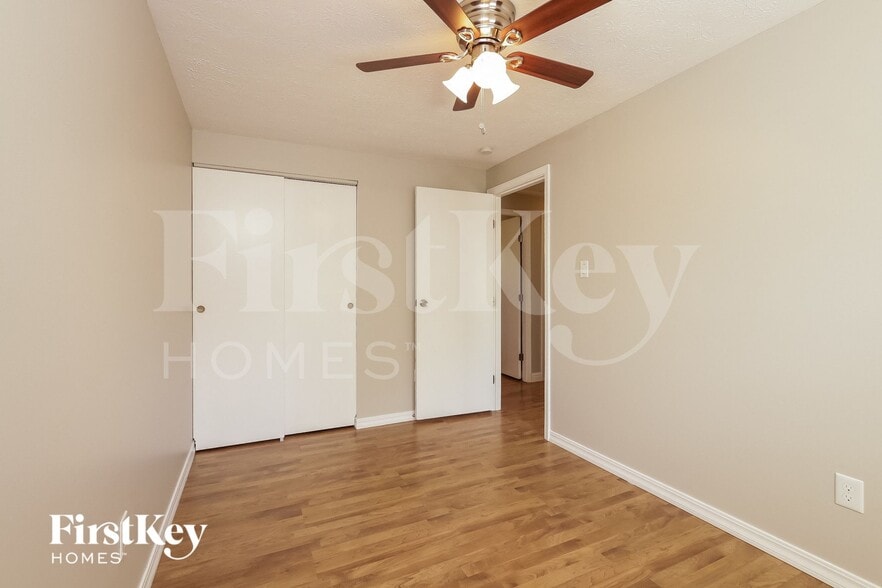 Building Photo - 1494 Meadowbright Ln