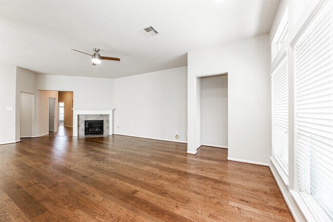 Building Photo - 18811 Calla Spring Dr