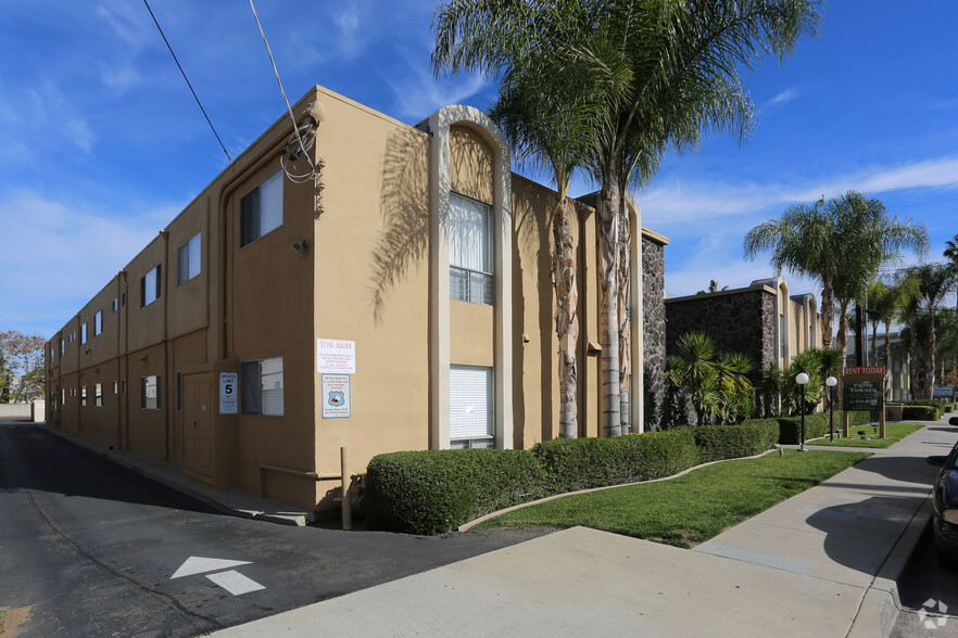 Building Photo - Palm Towers Apartments