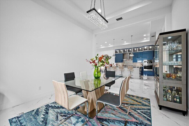 Building Photo - 13673 Artisan Cir