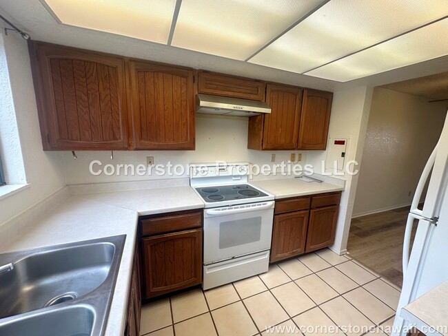 Building Photo - 98-1745-1745 Ka?ahumanu St