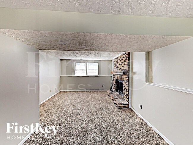 Building Photo - 9459 Hadway Dr