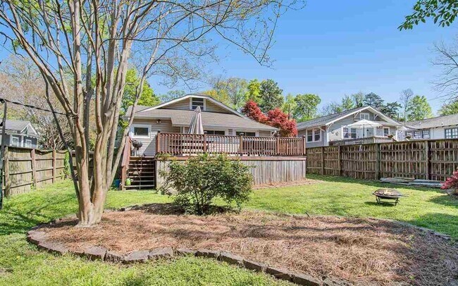 Building Photo - Two Bedroom Home For Rent