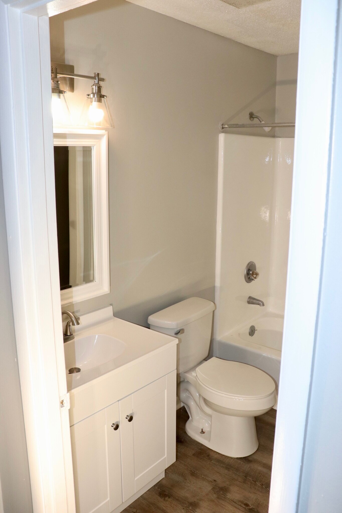 Bathroom - 300 Apache Dr