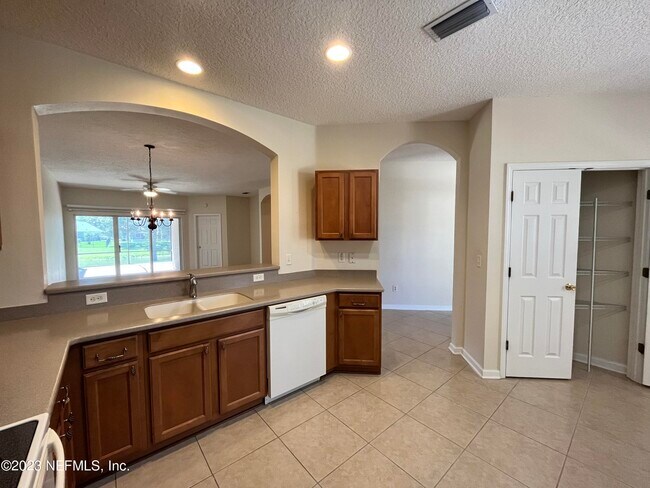 Building Photo - 1590 Calming Water Dr