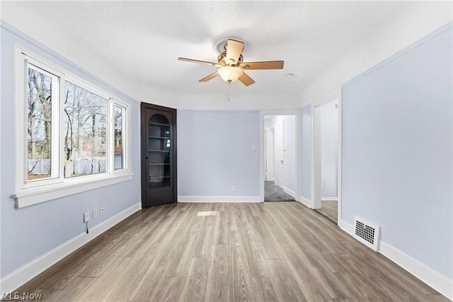 Building Photo - 876 Eloise Dr