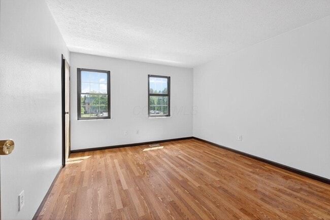 Building Photo - 6477 Brookedge Ct