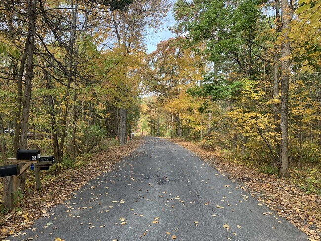 Building Photo - 74 Hilltop Rd