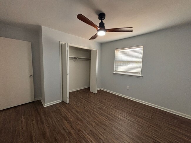 Building Photo - 4th Street Duplex