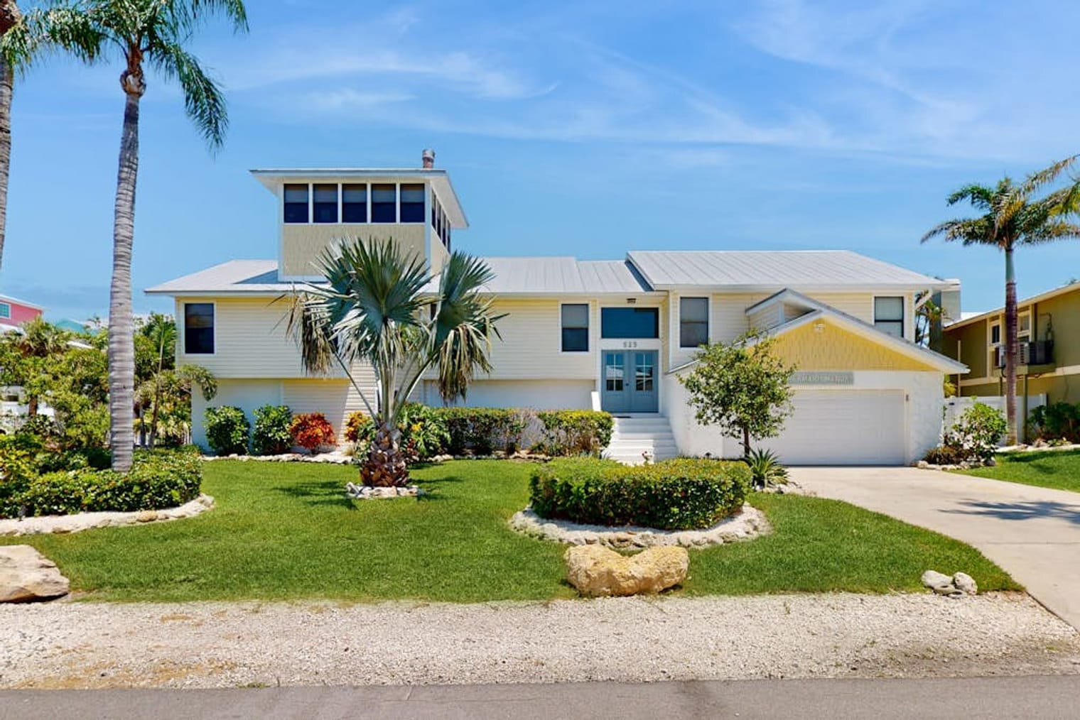 Building Photo - 525 Loquat Dr