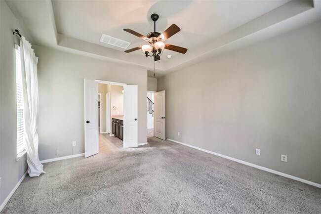 Building Photo - 6207 Holly Oaks Court