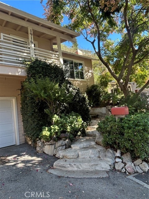 Building Photo - 1916 Weepah Way