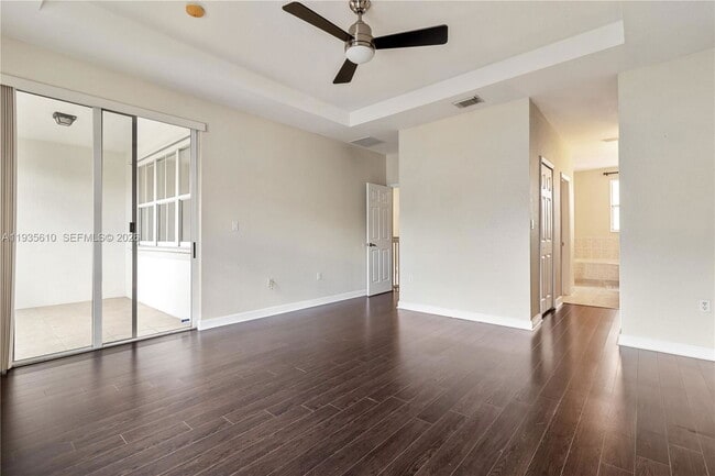 Building Photo - 8562 NW 108th Ave