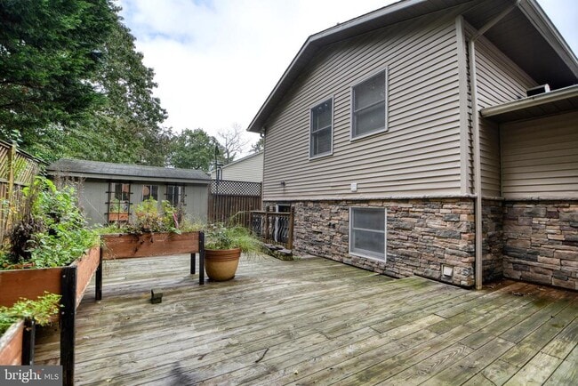 Building Photo - 800 Baltimore Annapolis Blvd