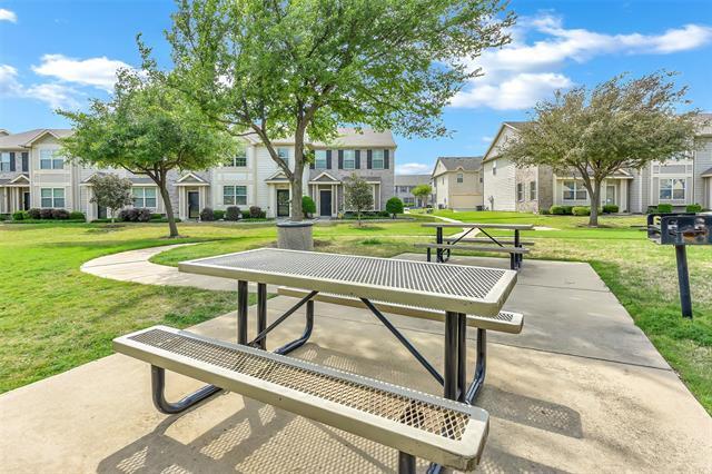 Building Photo - 6928 Carrington Ln