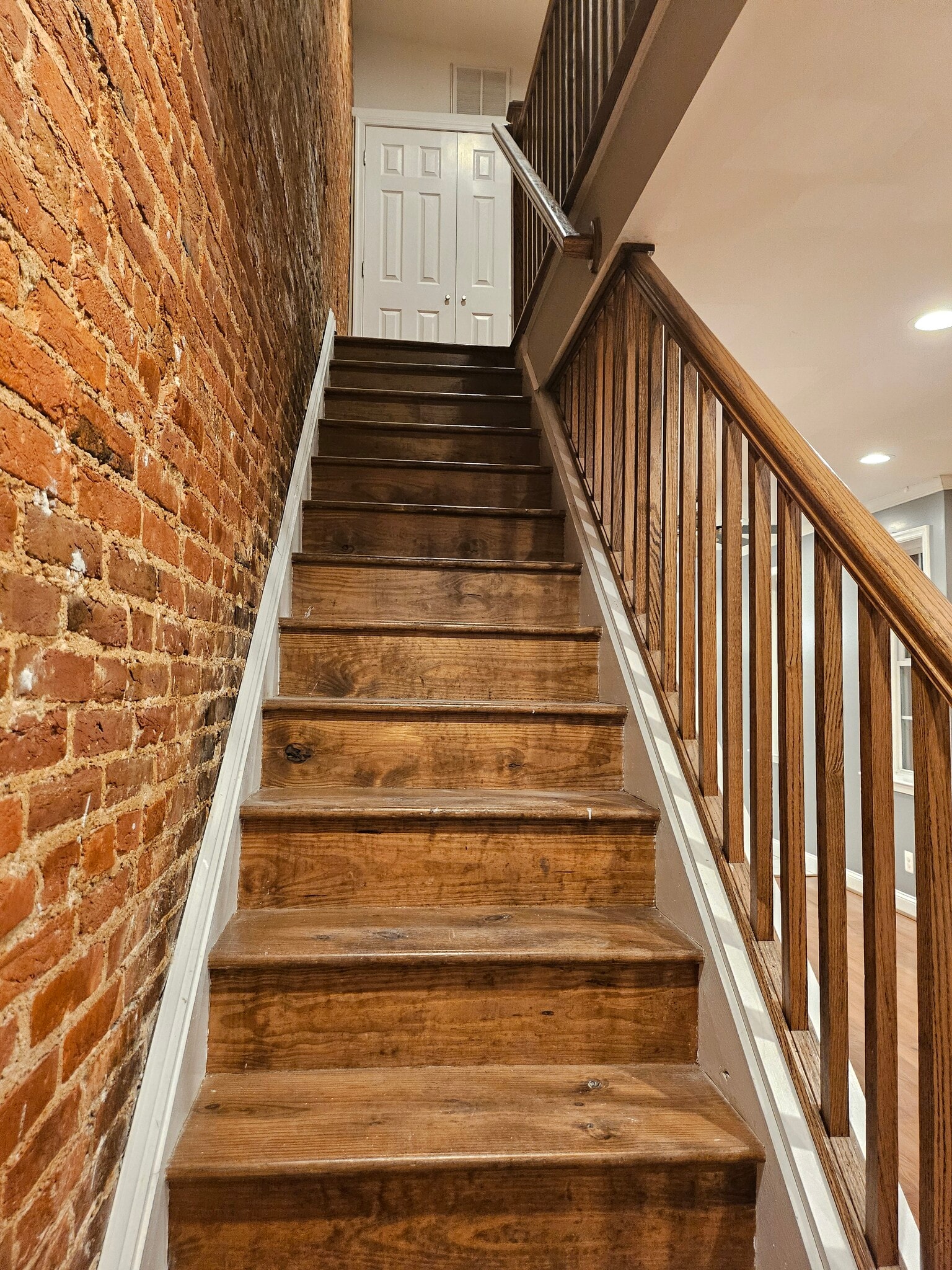 Building Photo - 908 S Hanover St