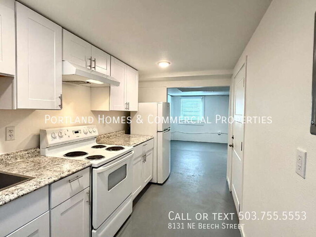 Building Photo - 8131 NE Beech St