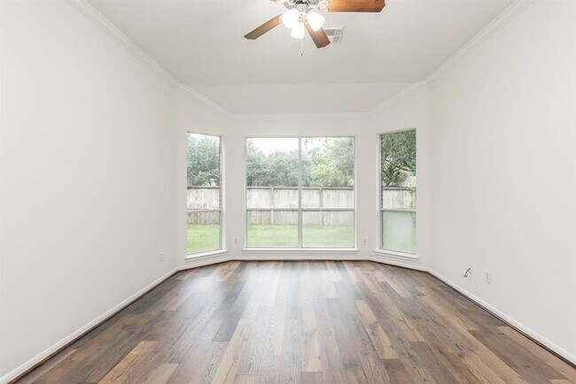 Building Photo - 5026 Bellmead Dr