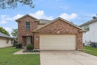 Building Photo - Newly updated home ready for move in
