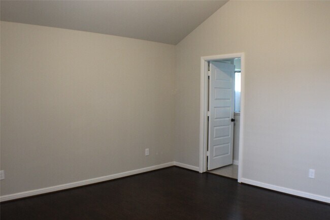 Building Photo - 8115 Anderwood Knl Trce