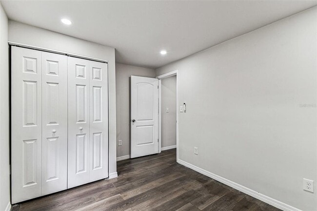 Building Photo - 1006 E 26th Ave