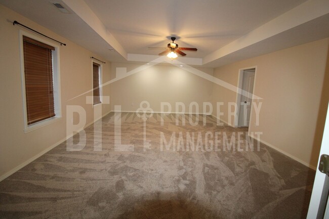 Building Photo - 175 Mesquite Dr