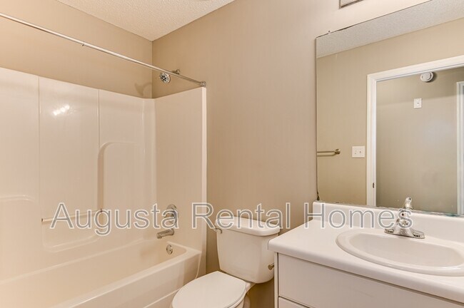 Building Photo - 4416 Hatteras Dr