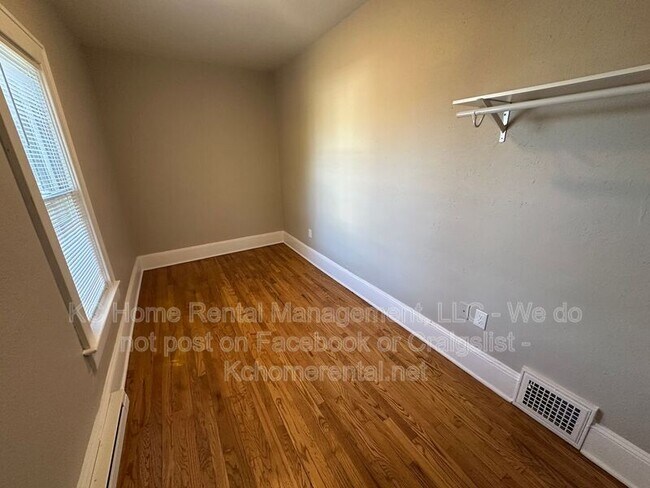 Building Photo - 2947 York St