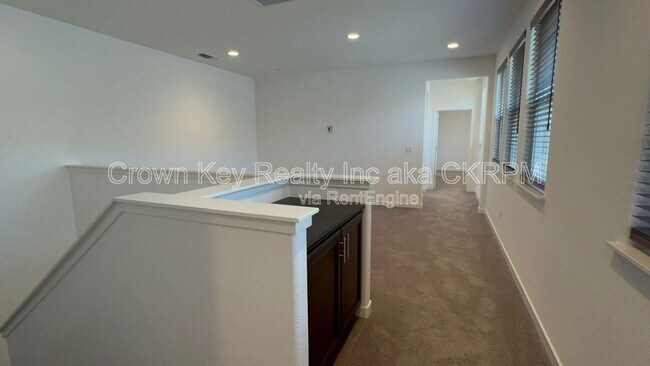 Building Photo - 155 E Ramsey Dr