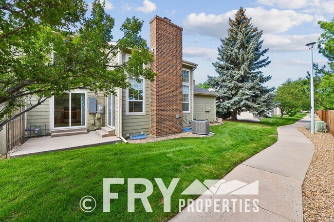 Building Photo - 14313 E Warren Pl