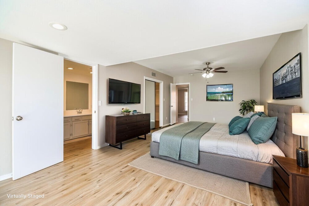 Building Photo - 1213 W Stottler Dr