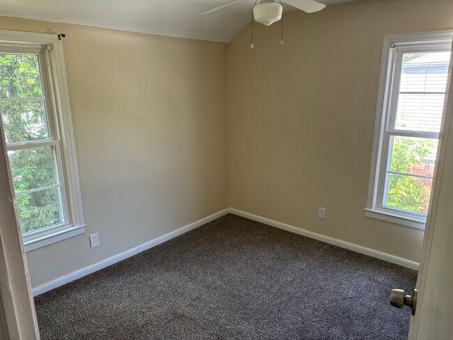 Building Photo - Harrington