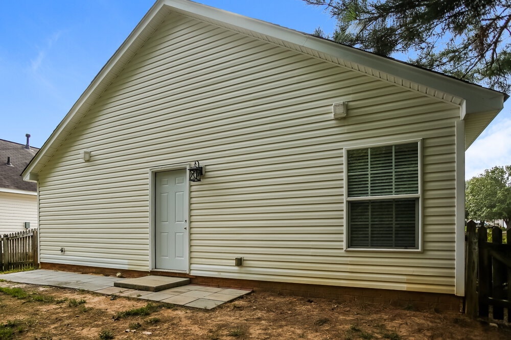 Building Photo - 1916 Harrison Park Dr