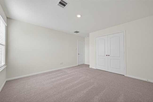 Building Photo - 8110 Shelter Bay Ln