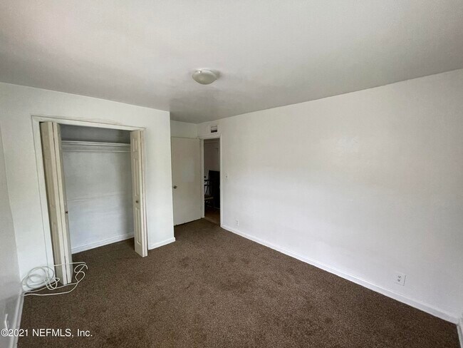 Building Photo - 1717 W 26th St
