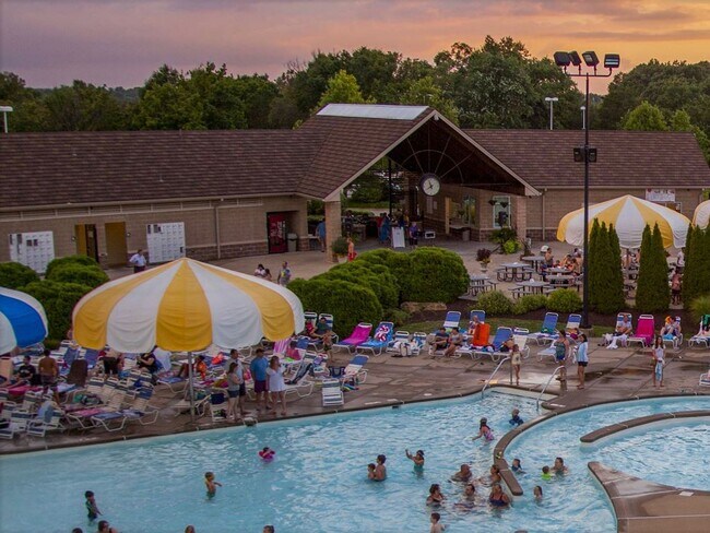 Building Photo - 360 Old Meramec Station Rd.