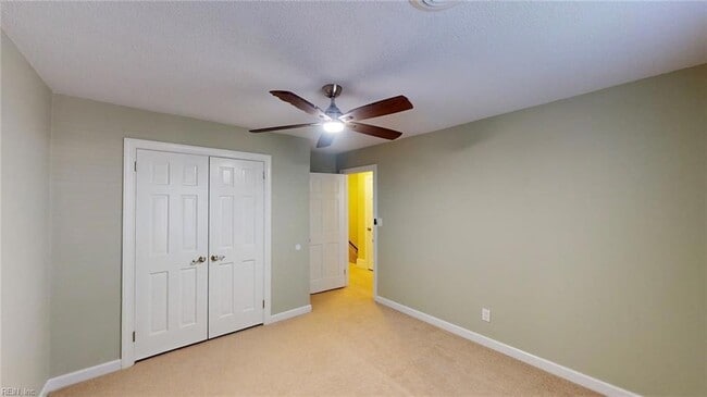 Building Photo - 707 Sir Walter Cir