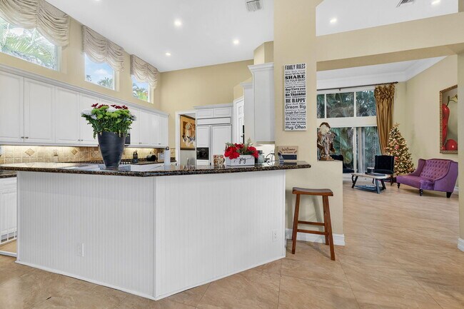 Building Photo - 7162 Vía Firenze