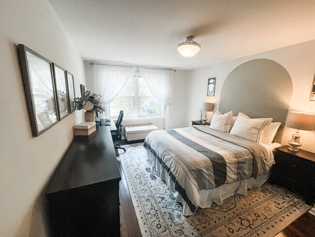 Level 3- Master Bedroom - 901A S Scott St