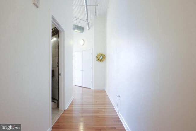 Building Photo - 2200 Arch St