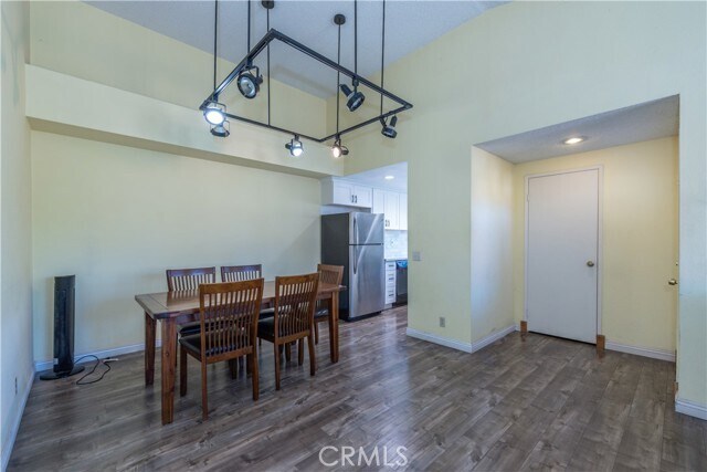Building Photo - 375 Stanford