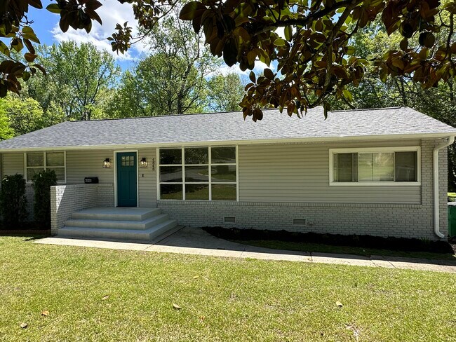 Primary Photo - 4848 Gilmore Dr
