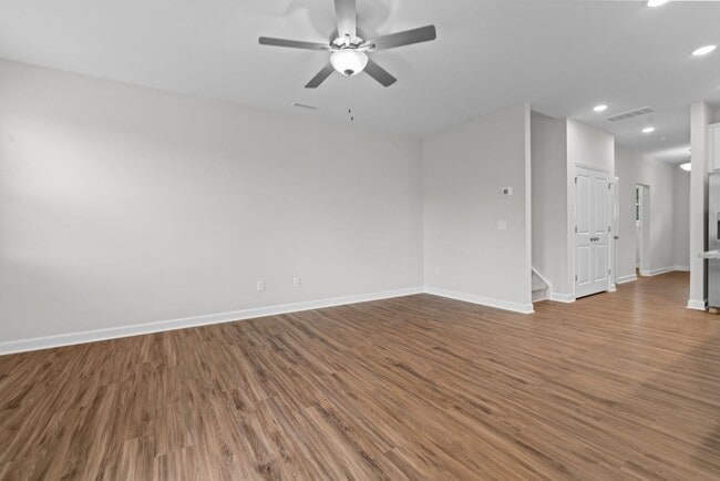 Building Photo - *Showings unavailable until August 1st!!*