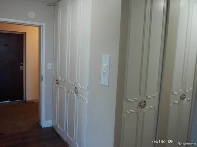 Building Photo - 1941 Orleans St