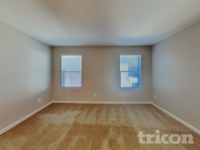 Building Photo - 30 Gold Rush Ct