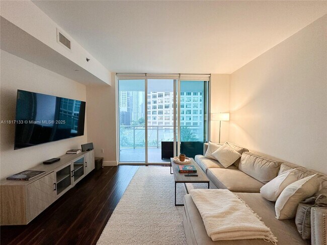 Building Photo - 951 Brickell Ave