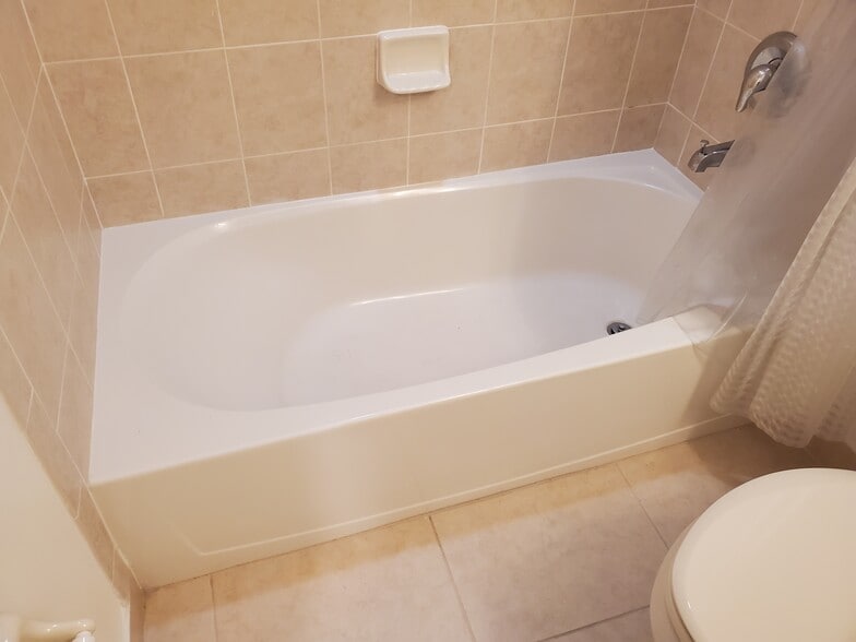 Building Photo - 5309 SE Jennings Ln