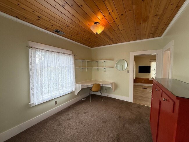 Building Photo - Old Town Orcutt Charm