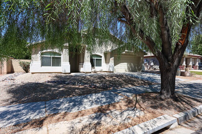 Building Photo - 13398 N 177th Dr